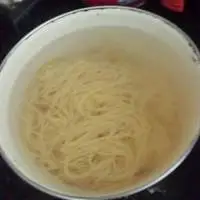青菜肉丝饸饹面步骤三